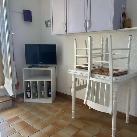 Apartment 2 Pieces - 4 Couchages Bn200-951 *
